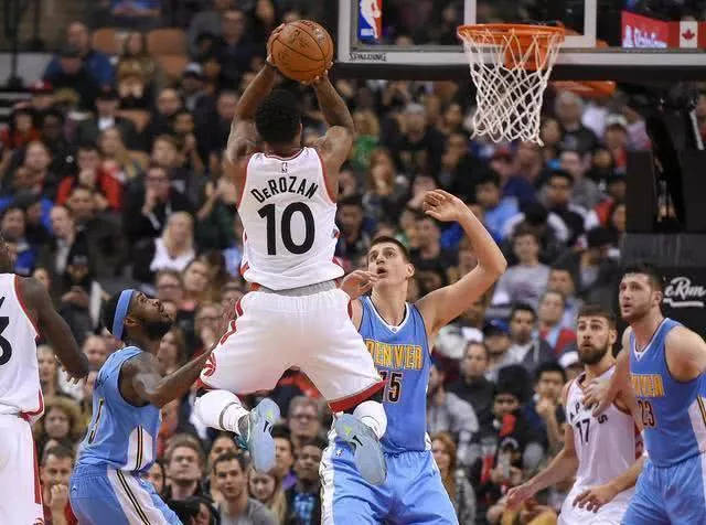 引发了球迷 引发了球迷